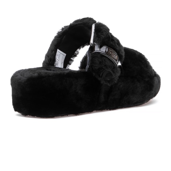 UGG FUZZ YEAH black Sheepskin Slippers - Picture 3 of 3
